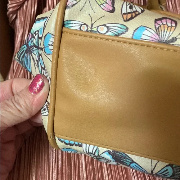 Rosetti Cream Shoulder Bag with Butterfly 🦋 Design - Picture 10 of 10